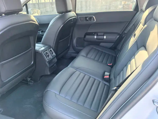 Citroen C6 — Фото автомобиля 7