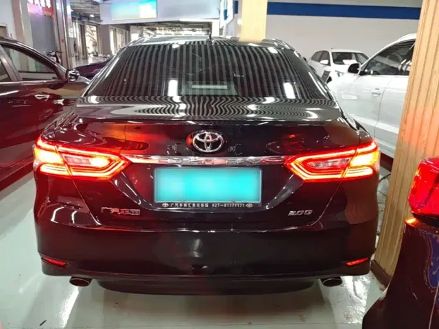 Toyota Camry — Фото автомобиля 5