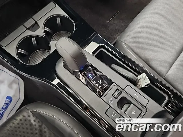 Toyota Prius 5th Gen — Фото автомобиля 9