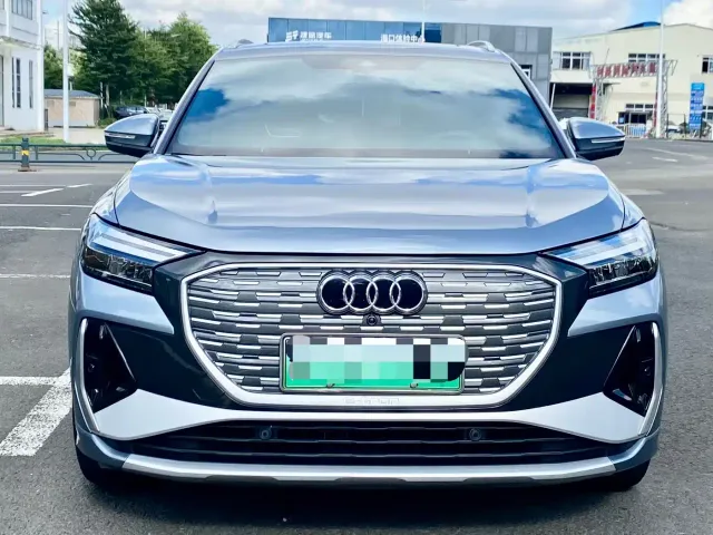 Audi Q4 e-tron — Фото автомобиля 2