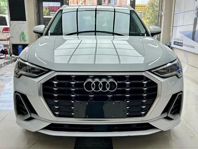 Audi Q3 — Фото автомобиля 2