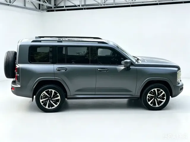Haval H9 — Фото автомобиля 6