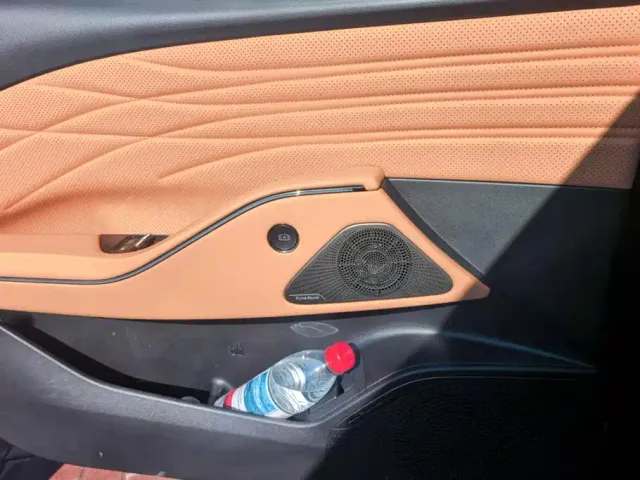 Geely Galaxy Xingyao 8 — Фото автомобиля 7