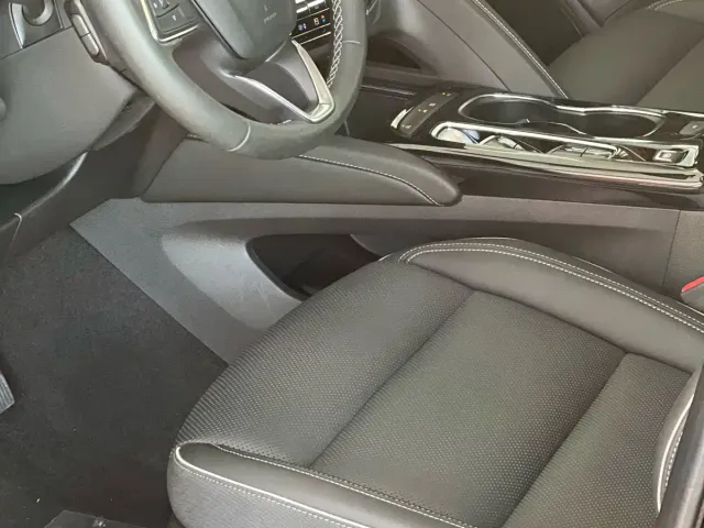 Buick Envision S — Фото автомобиля 9