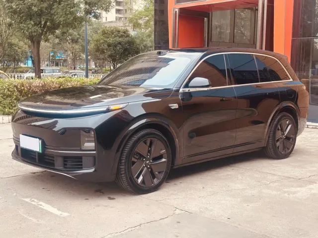 Фотография автомобиля — Li Auto L8