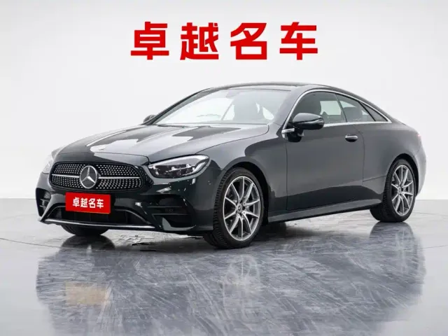 Фотография автомобиля — Mercedes-Benz E-Class