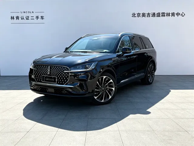 Фотография автомобиля — Lincoln Aviator