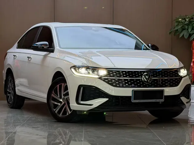 Volkswagen Lavida — Фото автомобиля 3
