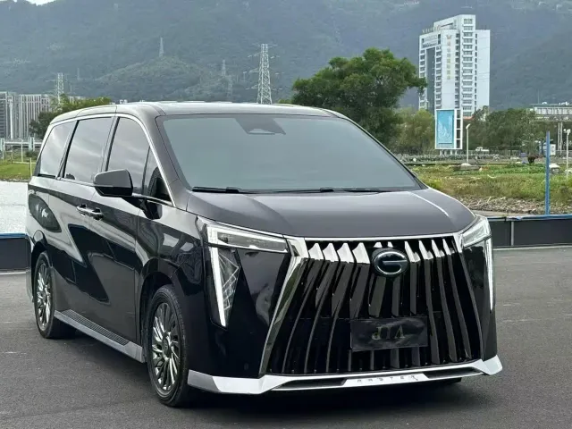 GAC Trumpchi M8 — Фото автомобиля 3