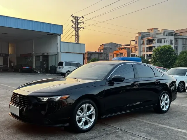 Фотография автомобиля — Honda Accord