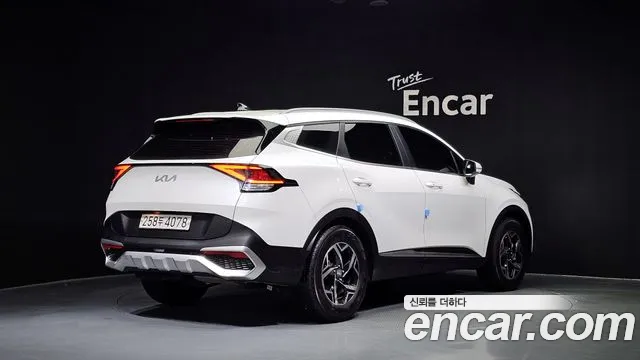 Kia Sportage Sportage 5-е поколение Дизель 2.0 2WD — Фото автомобиля 2