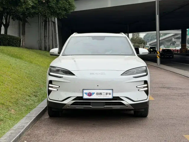 BYD Song PLUS — Фото автомобиля 2