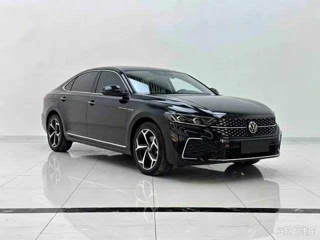 Volkswagen Passat — Фото автомобиля 3