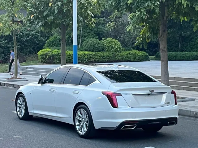 Cadillac CT5 — Фото автомобиля 4