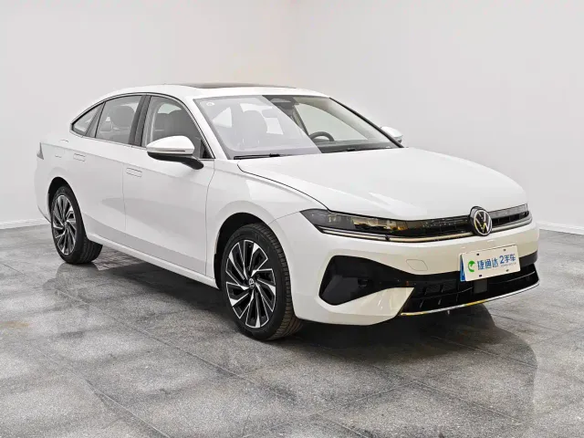 Volkswagen Sagitar — Фото автомобиля 5