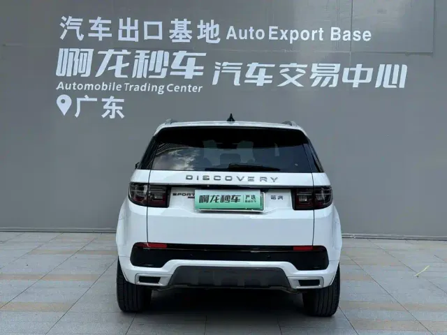 Land Rover Discovery Sport — Фото автомобиля 4