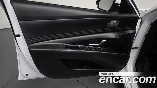 Hyundai Avante CN7 — Фото автомобиля 13