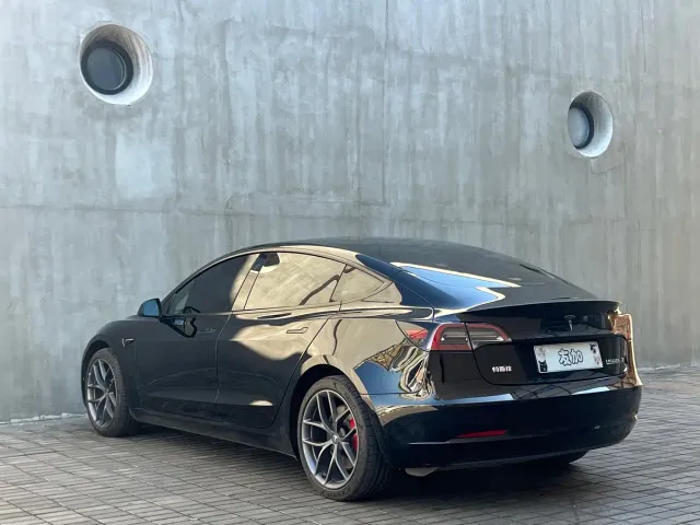 Tesla Model 3 2022 Performance High-Performance AWD — Фото автомобиля 24