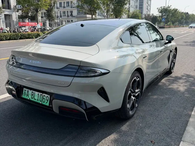 Xiaomi SU7 — Фото автомобиля 6