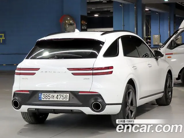 Genesis GV70 — Фото автомобиля 4