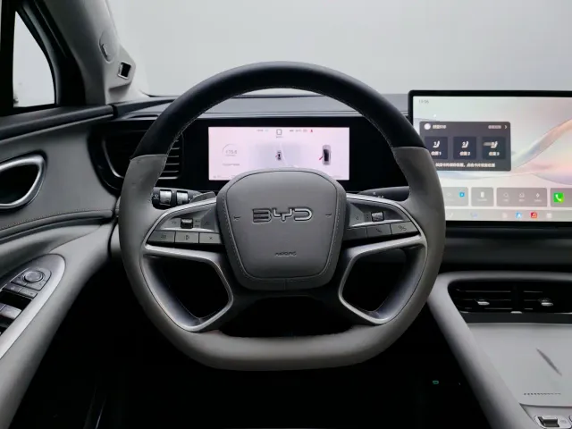 BYD Sealion 06 — Фото автомобиля 11