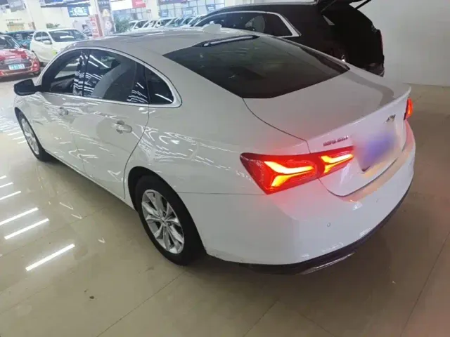 Chevrolet Malibu XL — Фото автомобиля 4