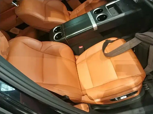 Li Auto L9 — Фото автомобиля 24