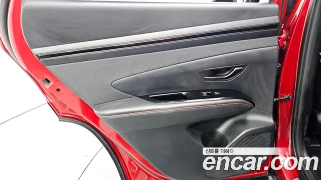Hyundai Tucson Tucson (NX4) Бензин 1.6 турбо 2WD — Фото автомобиля 22