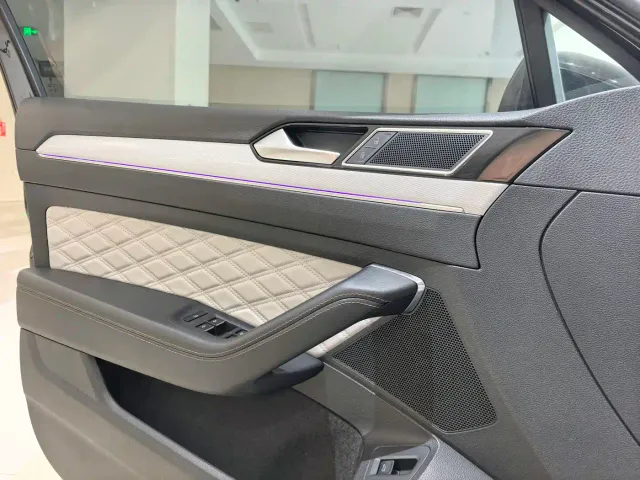 Volkswagen Magotan — Фото автомобиля 21