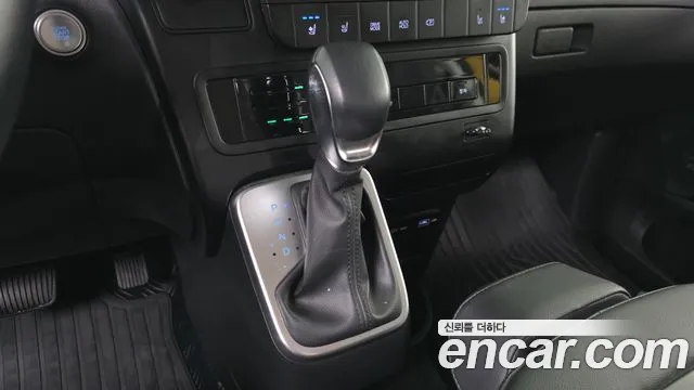 Hyundai Staria — Фото автомобиля 12