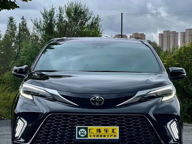 Toyota Granvia — Фото автомобиля 2