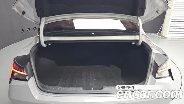 Hyundai Avante CN7 — Фото автомобиля 20