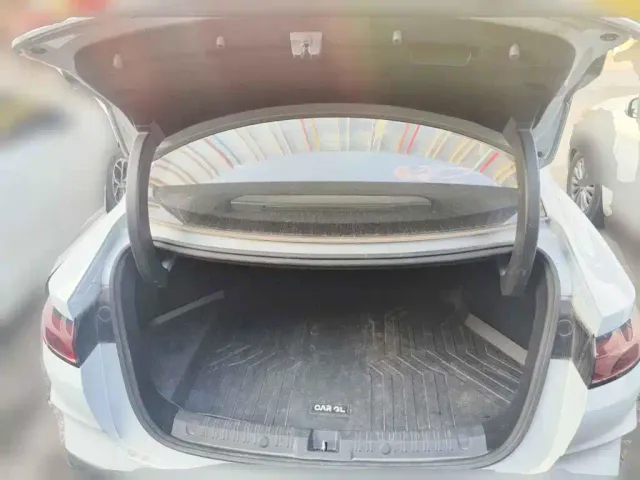 BYD Qin L — Фото автомобиля 5