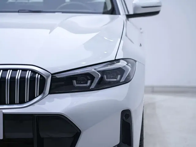 BMW 3 Series — Фото автомобиля 7
