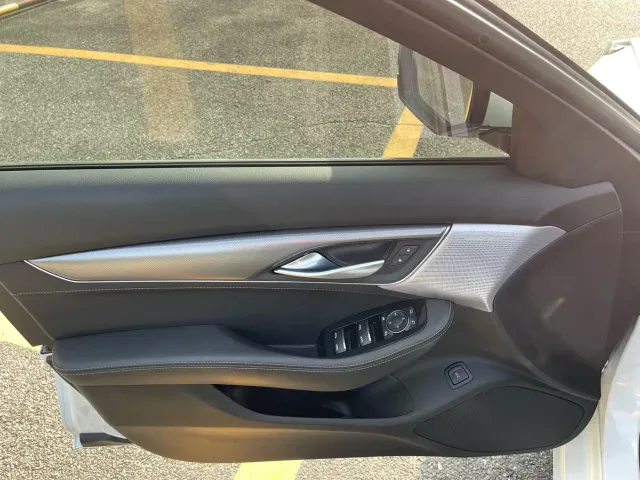 Cadillac CT5 — Фото автомобиля 22