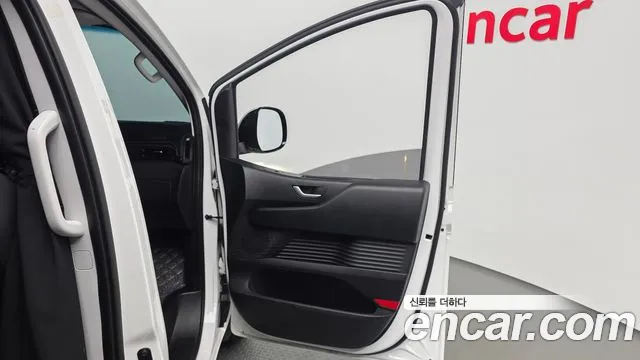 Hyundai Staria — Фото автомобиля 14