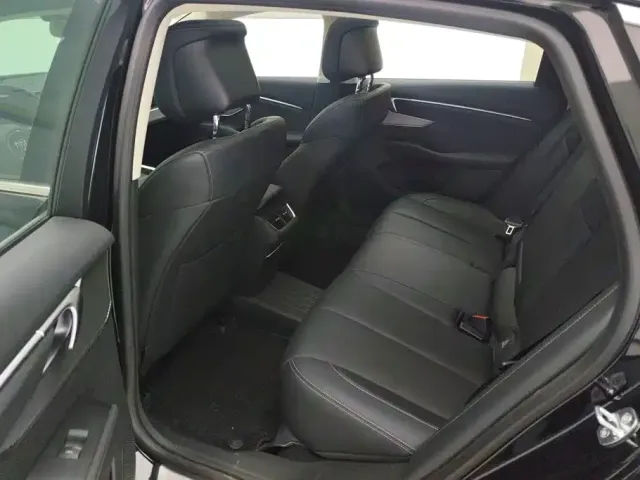 Buick LaCrosse — Фото автомобиля 11