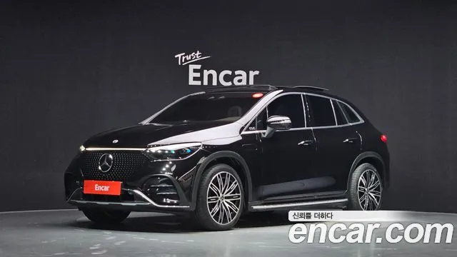 Фотография автомобиля — Mercedes-Benz EQE