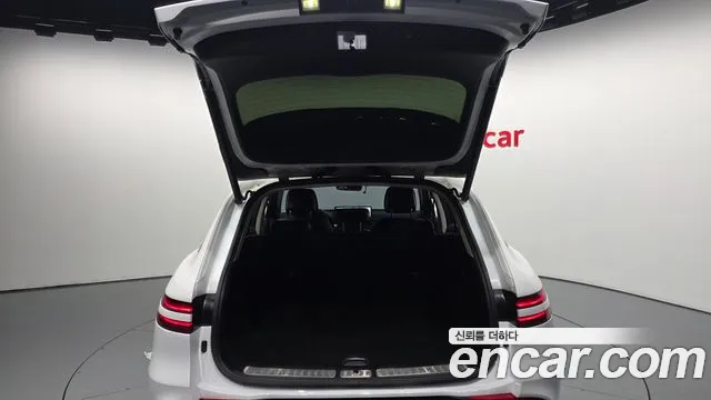 Genesis GV70 2.5T Бензин AWD — Фото автомобиля 20