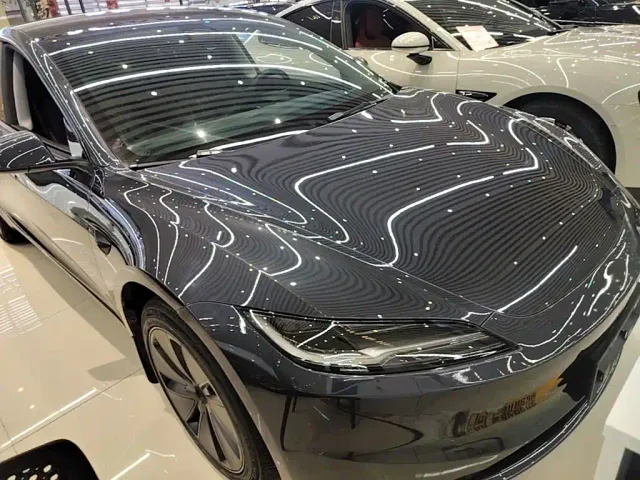 Tesla Model 3 — Фото автомобиля 3