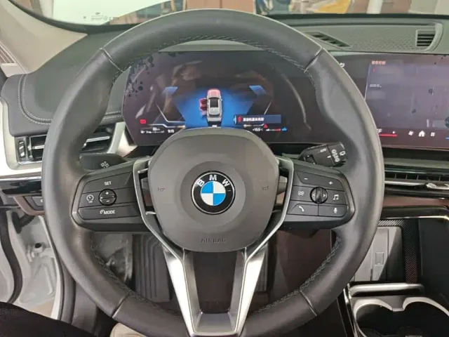 BMW X1 — Фото автомобиля 10