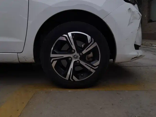 Changan Benben E-Star — Фото автомобиля 6