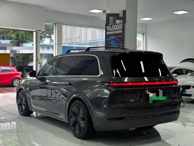 Li Auto L9 — Фото автомобиля 6