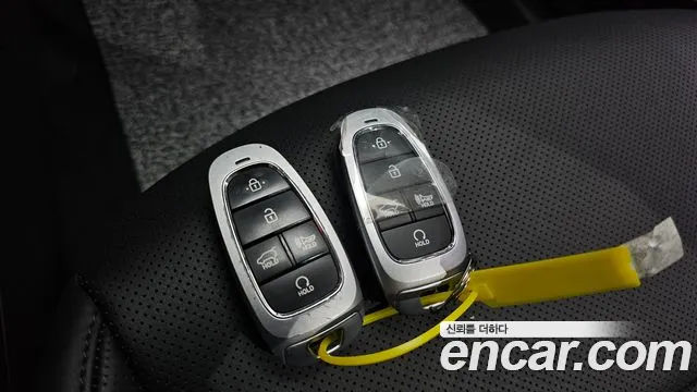 Hyundai Tucson Tucson (NX4) Дизель 2.0 2WD — Фото автомобиля 16