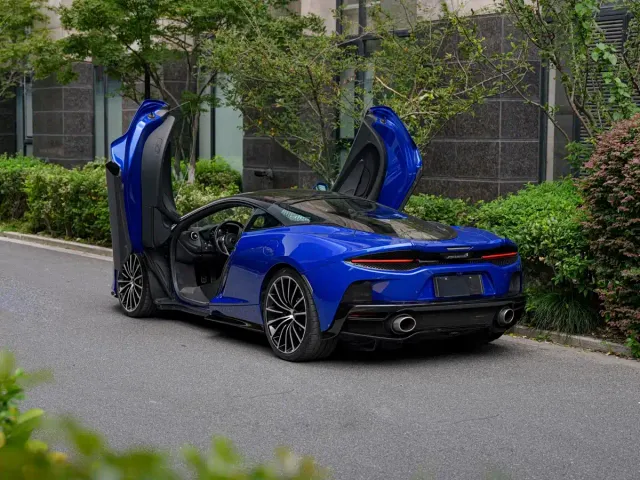 McLaren GT — Фото автомобиля 7