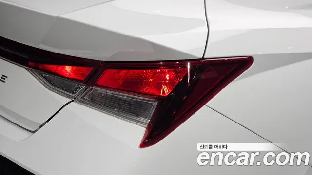 Hyundai Avante CN7 — Фото автомобиля 8