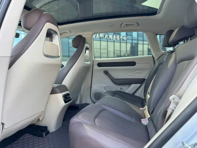 Leapmotor C11 — Фото автомобиля 6