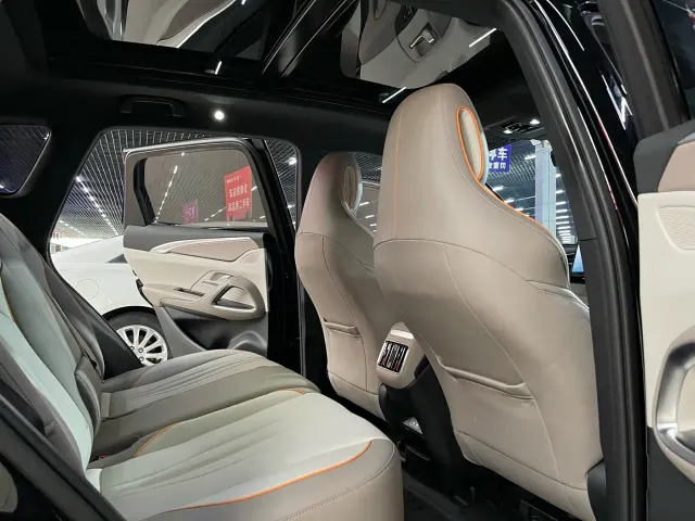 BYD Song Pro — Фото автомобиля 9