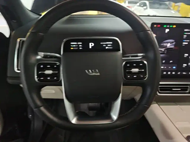 Li Auto L9 — Фото автомобиля 6