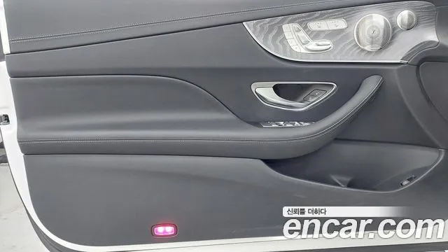 Mercedes-Benz E-Class — Фото автомобиля 15